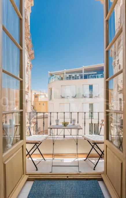 Penthouse With Private Rooftop - Center By Rems